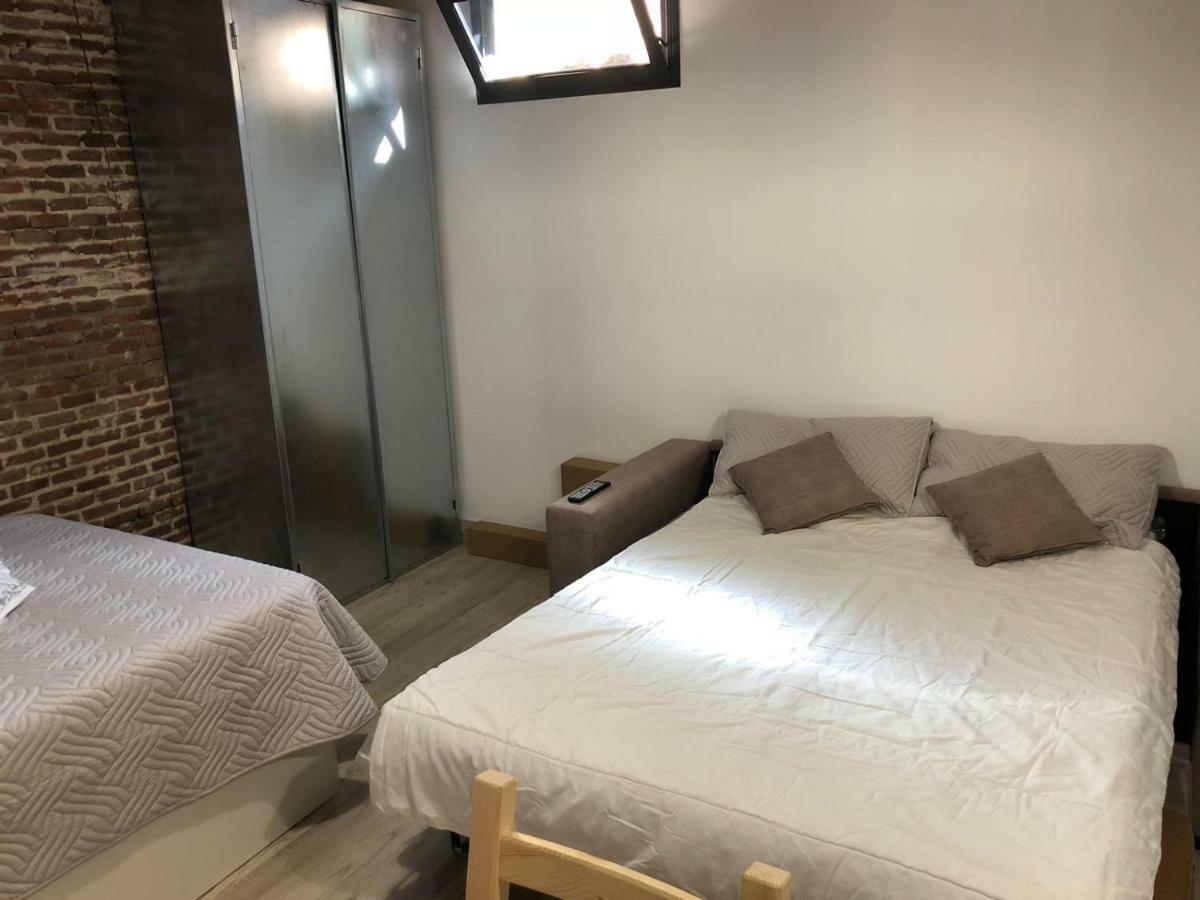 Gran Via Apartamentos De Temporada Madrid Bagian luar foto