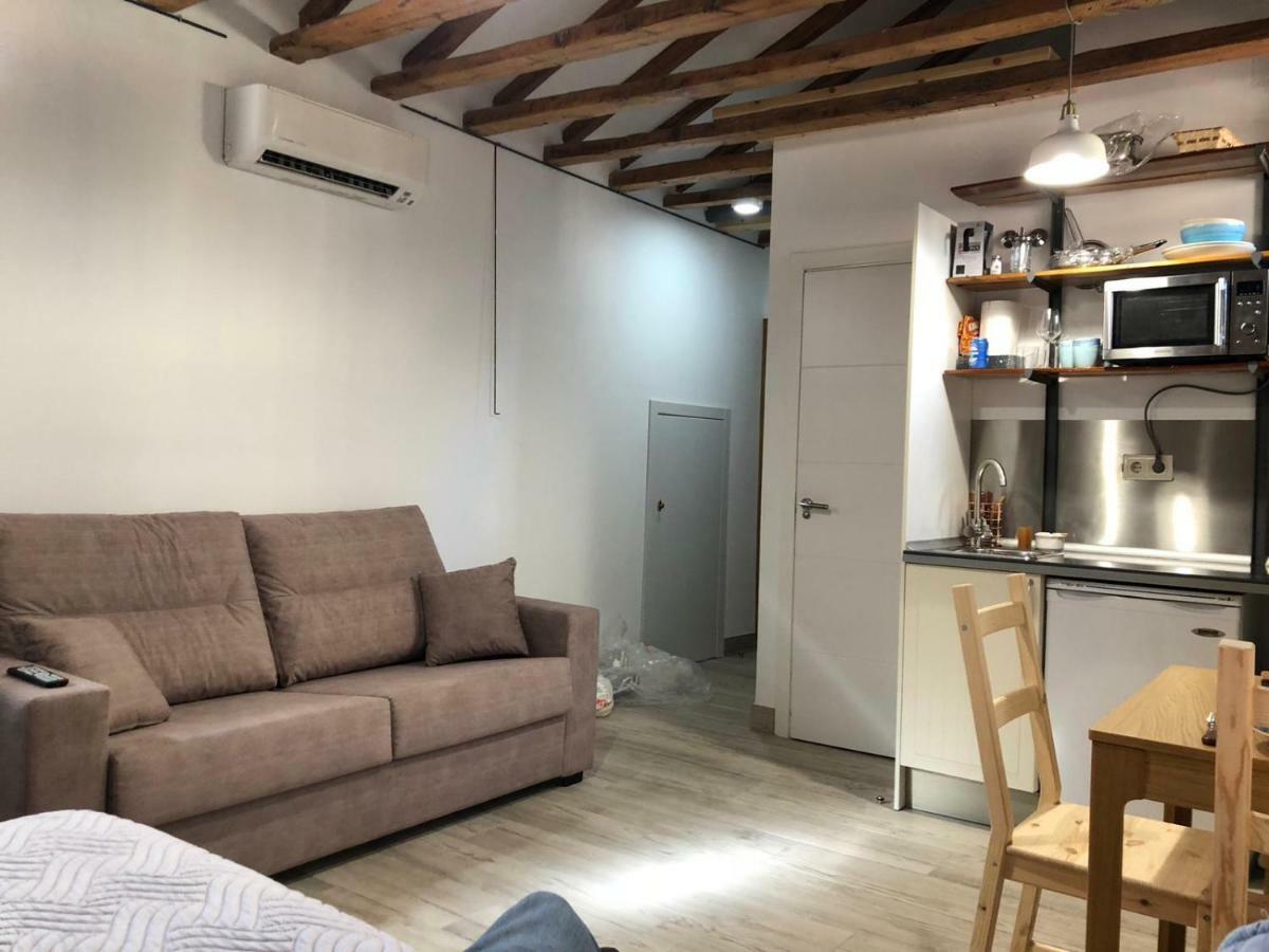 Gran Via Apartamentos De Temporada Madrid Bagian luar foto
